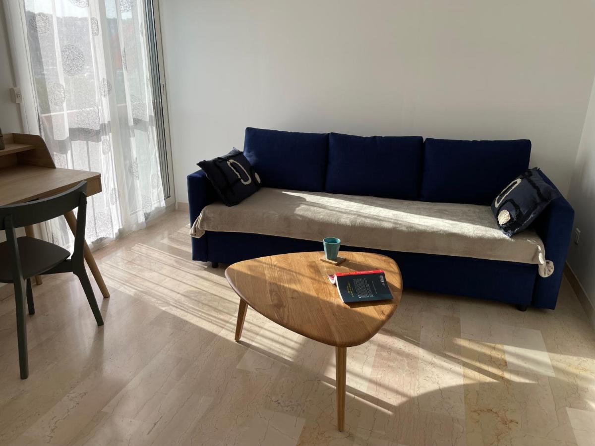 Appartement Les Pieds Dans L'Eau 滨海圣芒德里耶 外观 照片